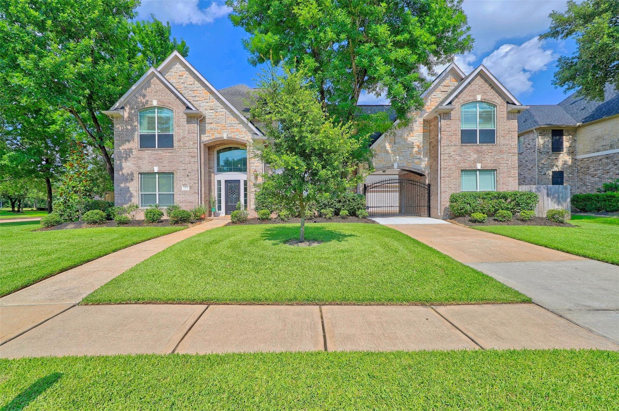 13726 Magnolia Manor Dr, Cypress, TX 77429