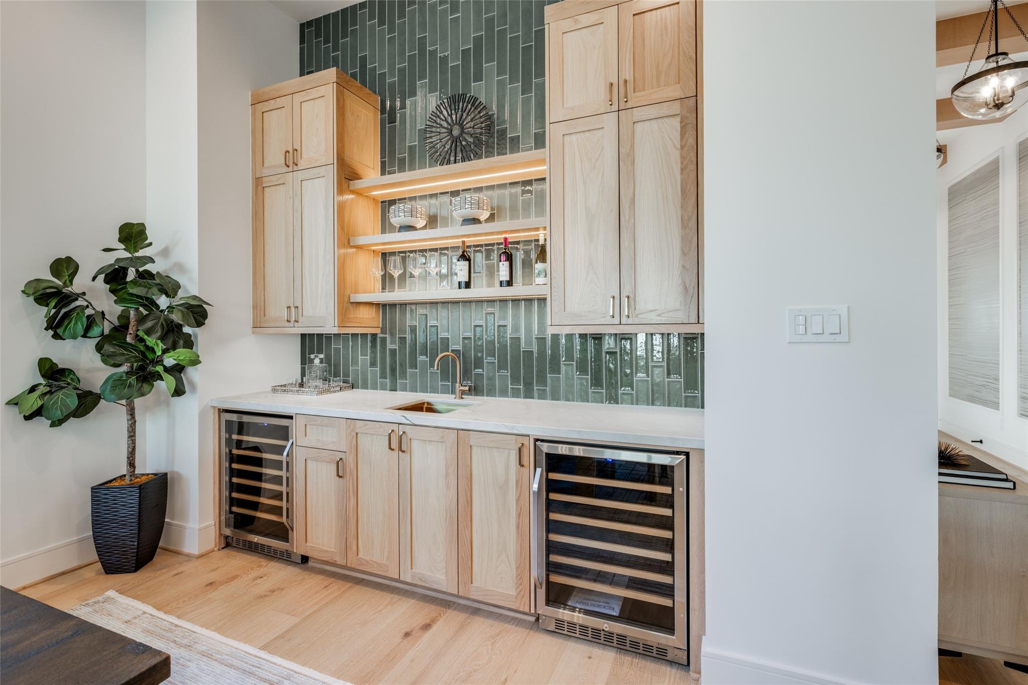 1002 E 6 1/2 St, Houston, TX 77009 photo