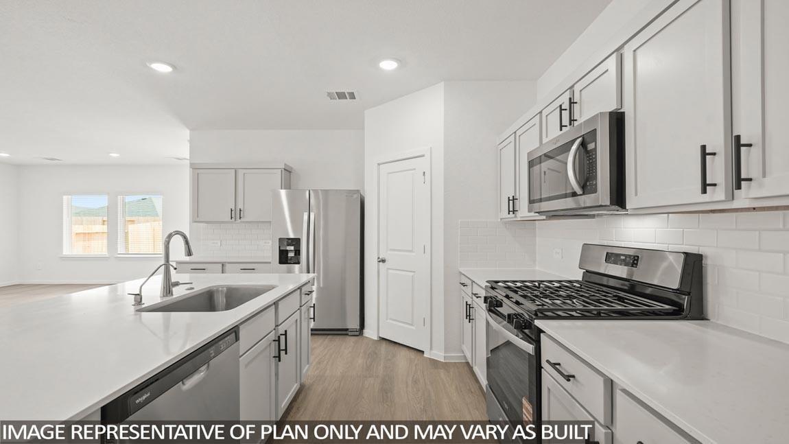 16628 Woodland Retreat Ln, Conroe, TX 77302 photo