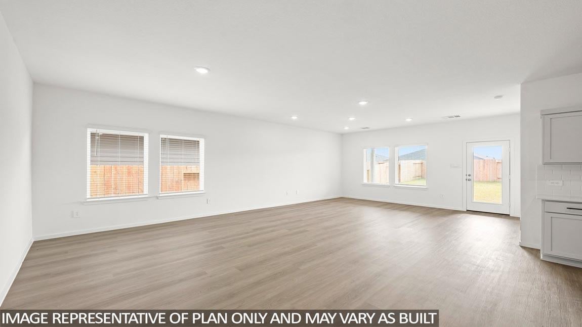 16628 Woodland Retreat Ln, Conroe, TX 77302 photo