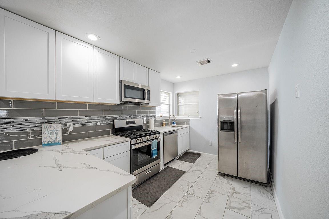 4923 Bernardo De Galvez, Galveston, TX 77551 photo