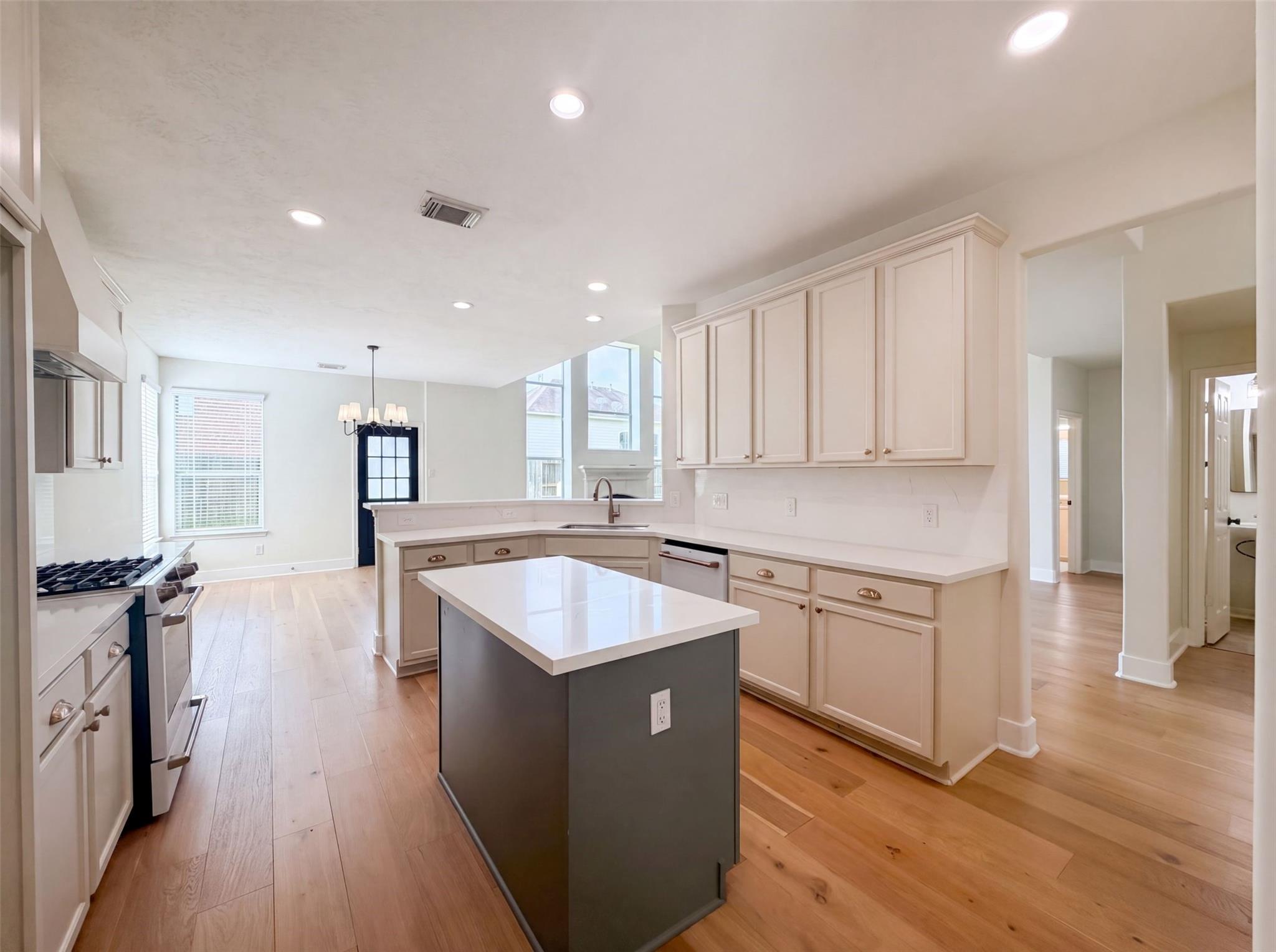 11314 Sailwing Creek Ct, Pearland, TX 77584 photo