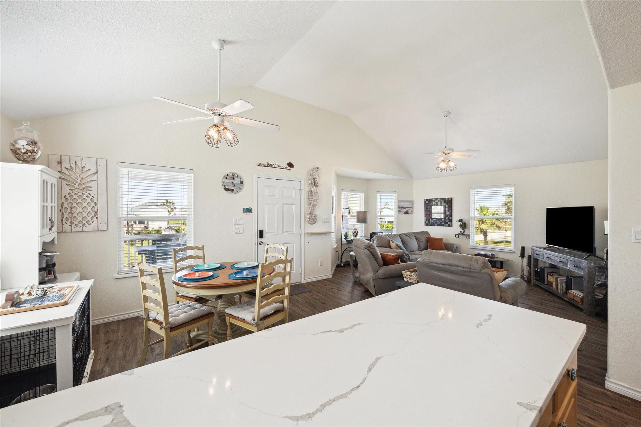 4003 Reeves Dr, Galveston, TX 77554 photo