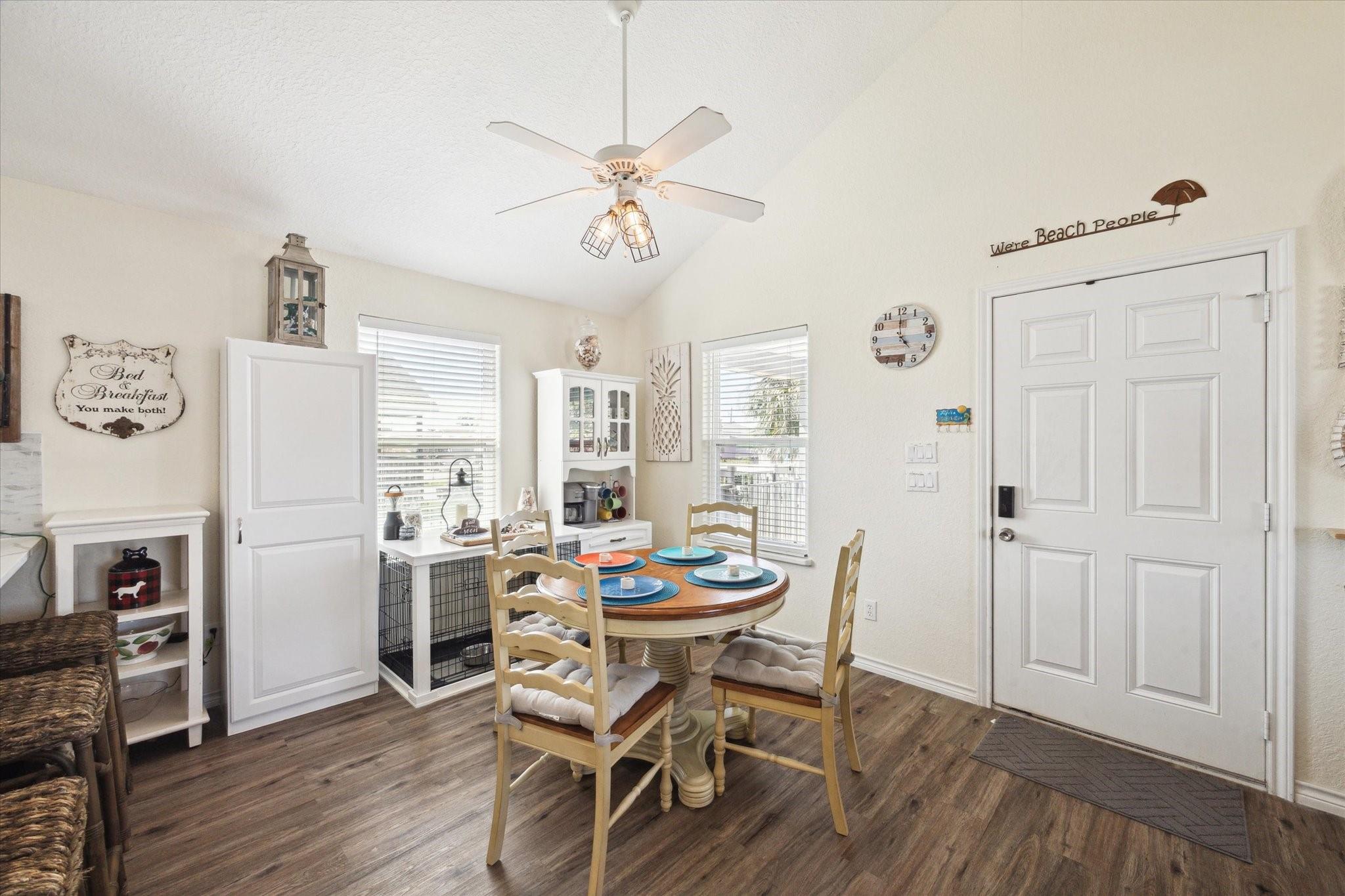 4003 Reeves Dr, Galveston, TX 77554 photo
