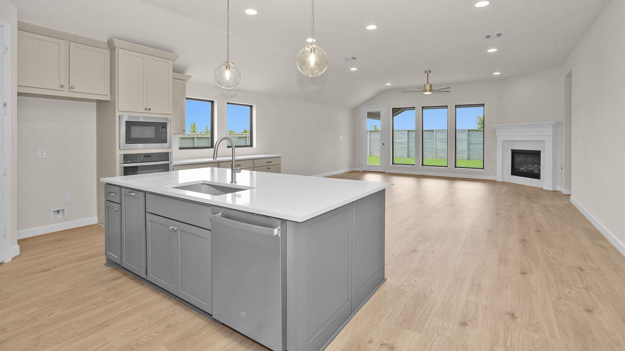6734 Hillside View Ln, League City, TX 77546 photo