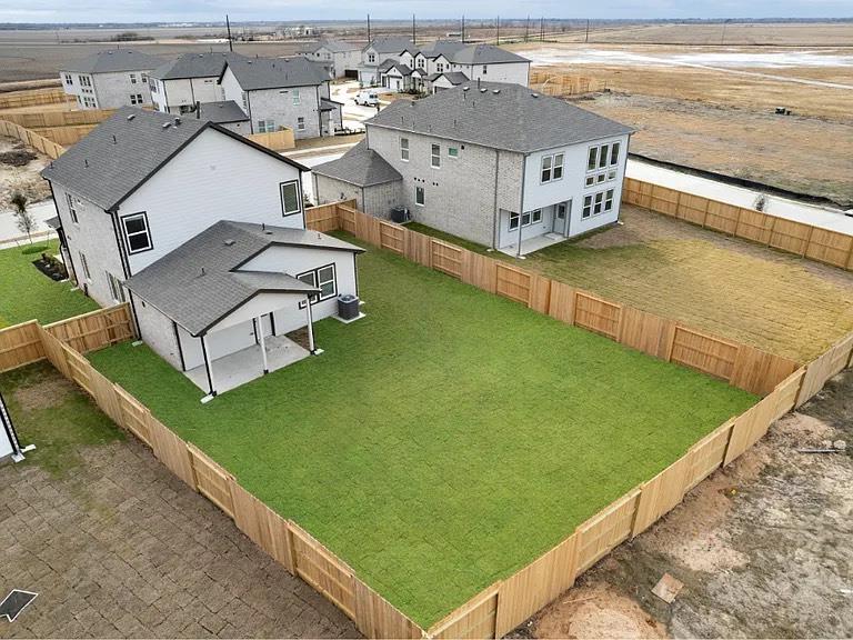 2407 Outpost Canyon Dr, Iowa Colony, TX 77583 photo