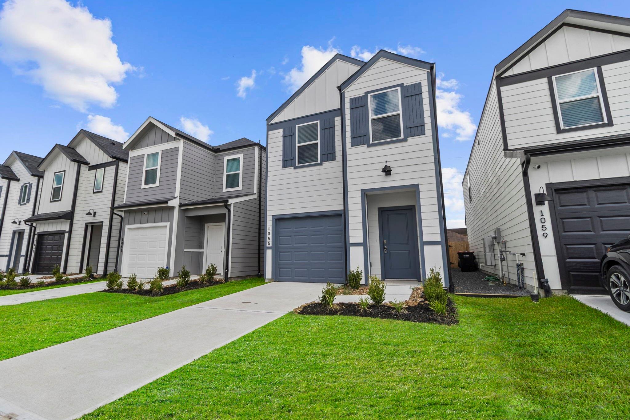 1055 Sweet Jubilee Ln, Houston, TX 77090 photo