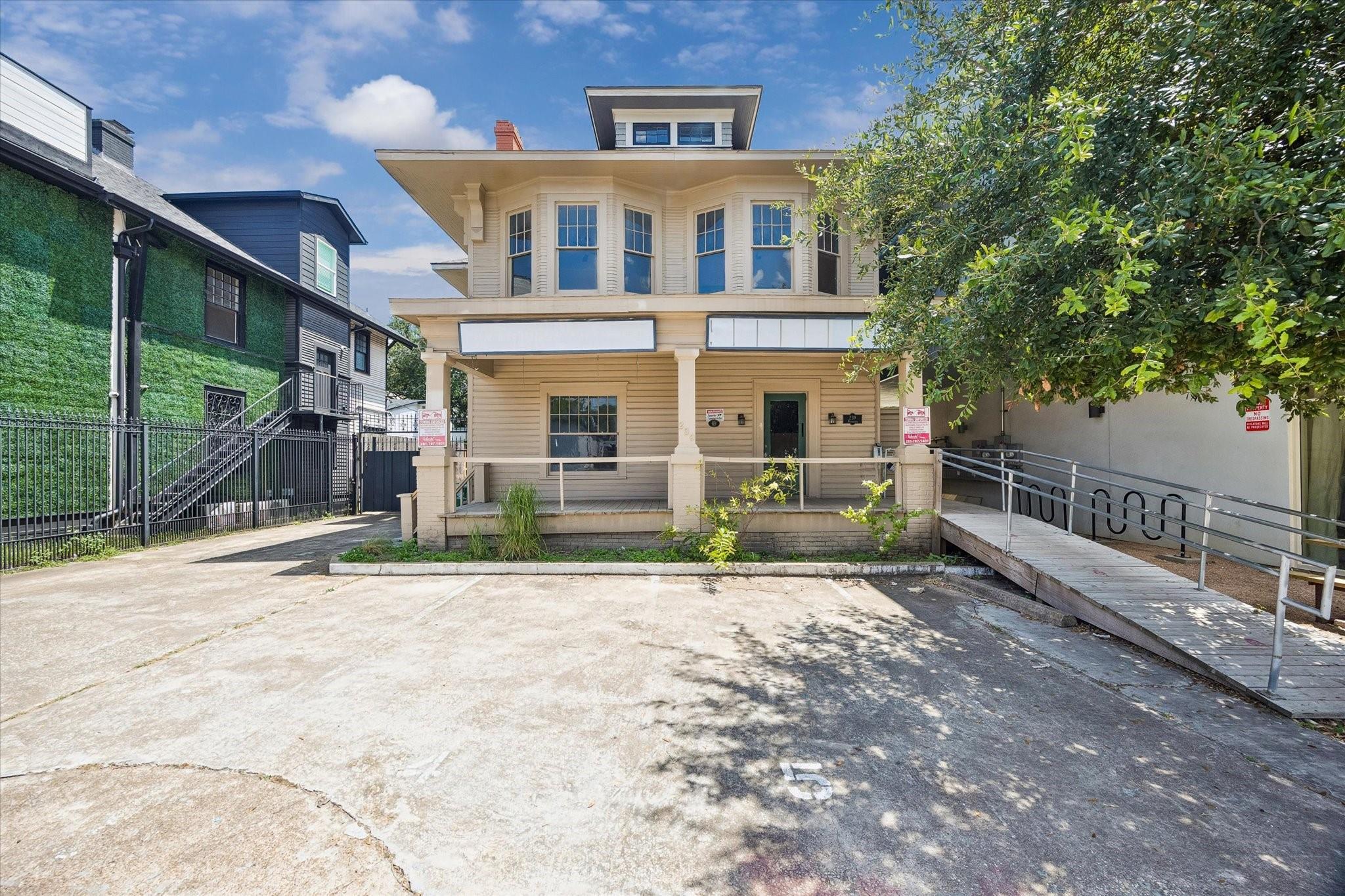 239 Westheimer Rd, Houston, TX 77006 photo