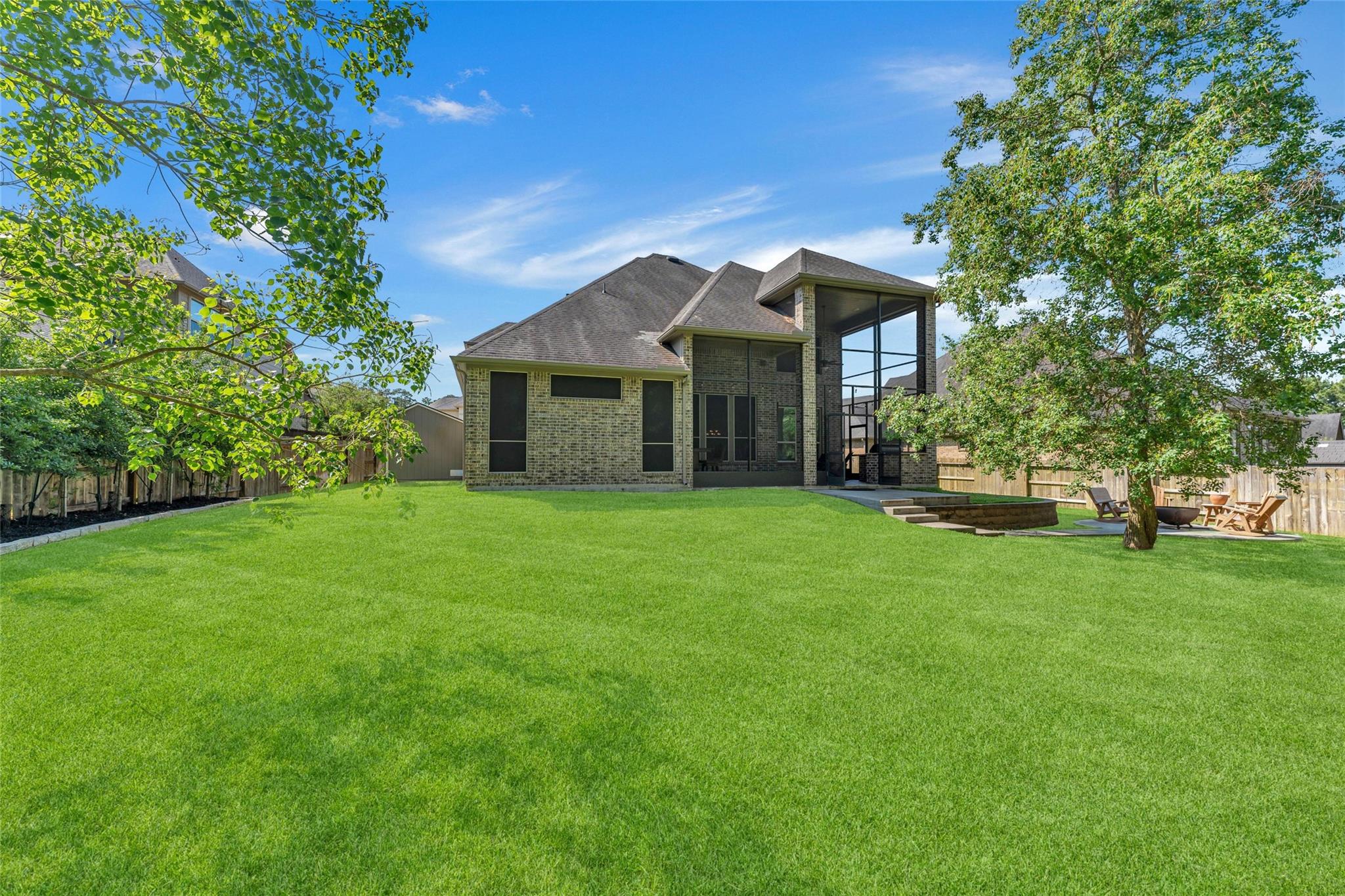 214 Reynosa Ct, Pinehurst, TX 77362 photo