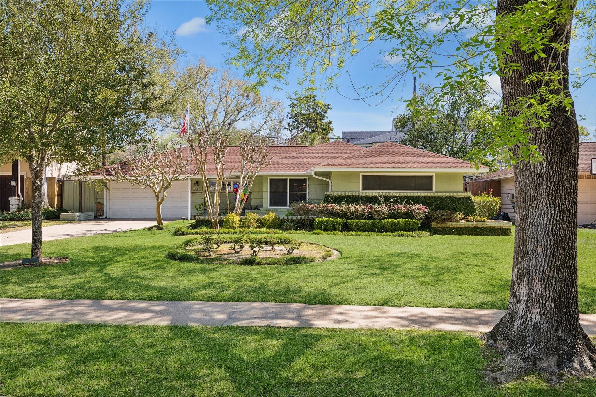 8611 Ferris Dr, Houston, TX 77096 photo
