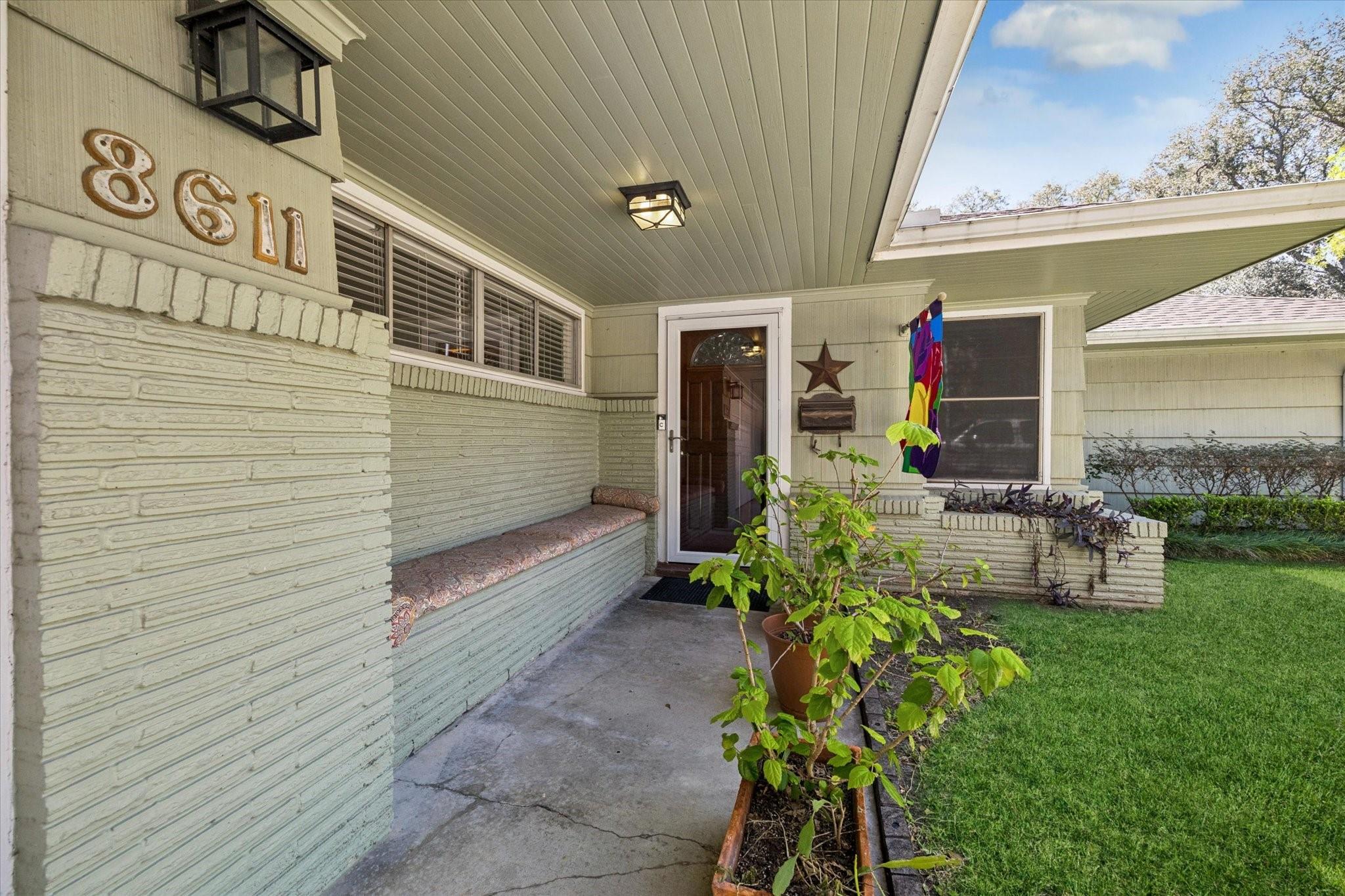 8611 Ferris Dr, Houston, TX 77096 photo