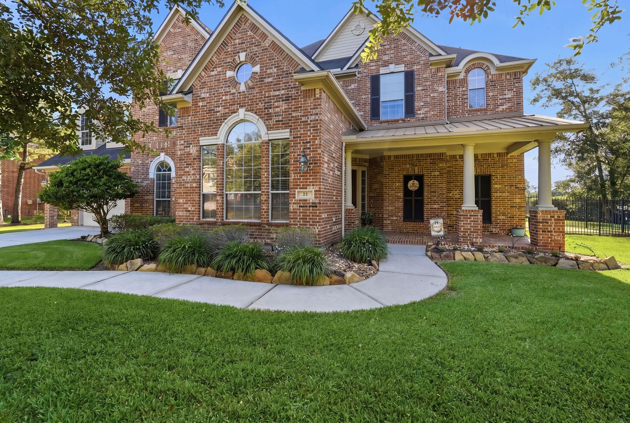 23 Mosaic Point Pl, The Woodlands, TX 77389