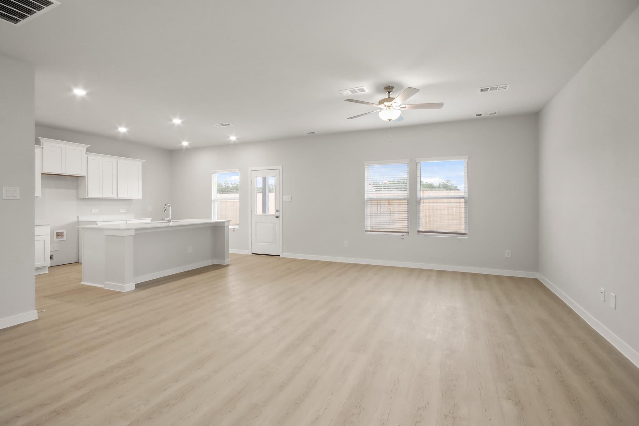 7794 Bergamot Cir, Magnolia, TX 77354 photo