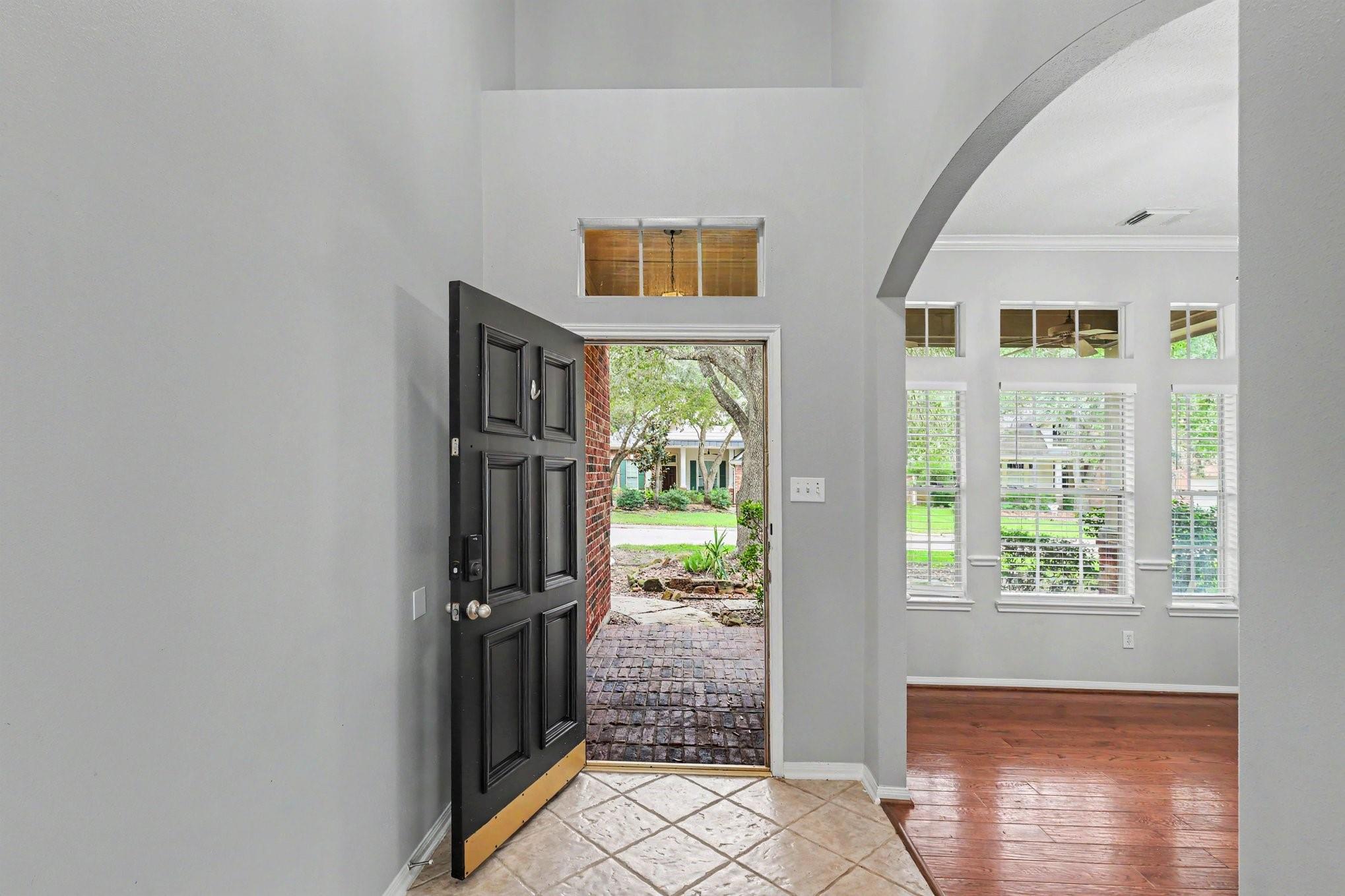 83 E Whistlers Bend Cir, Conroe, TX 77384 photo