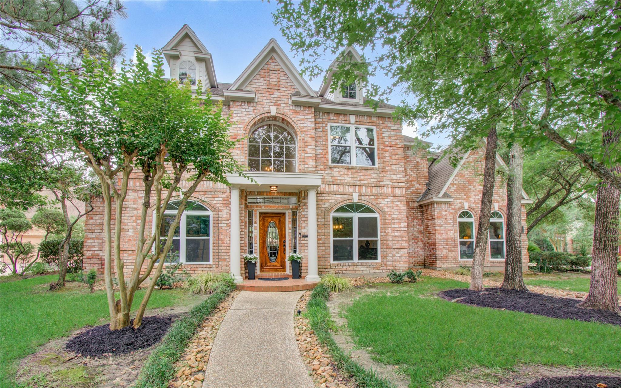 2 English Glade Ct, The Woodlands, TX 77381 photo