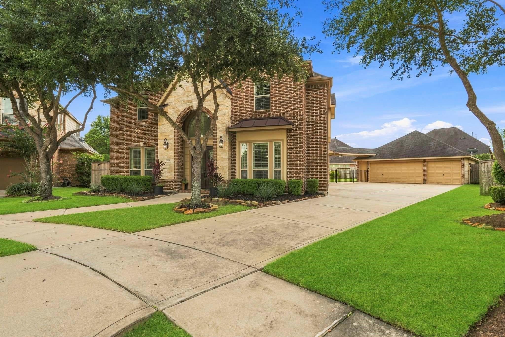 5414 Skyline Edge Ct, Fulshear, TX 77441 photo