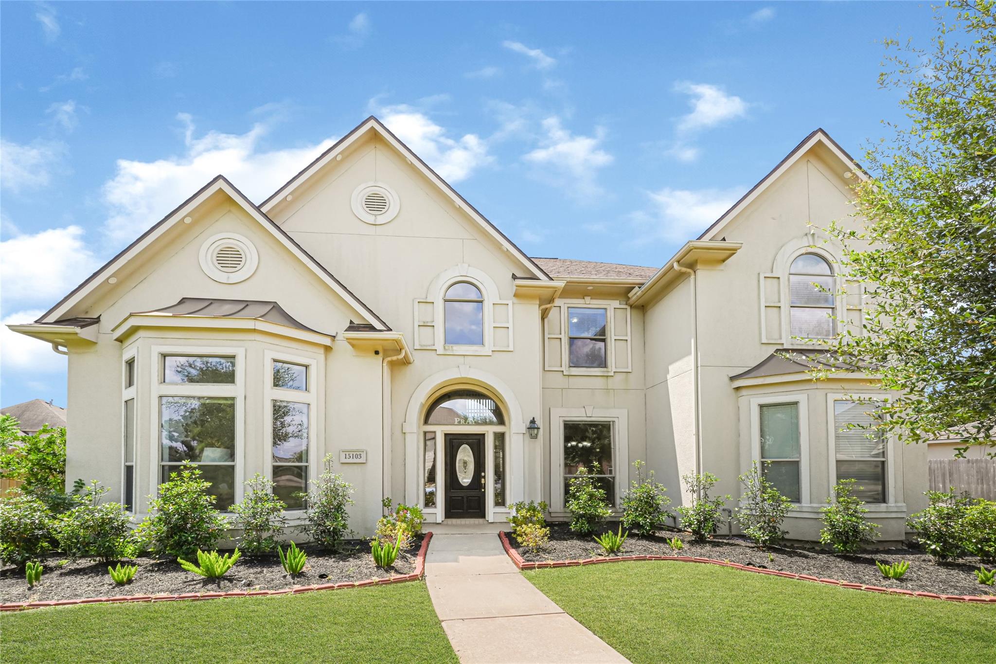 15103 Oldtown Bridge Ct, Sugar Land, TX 77498