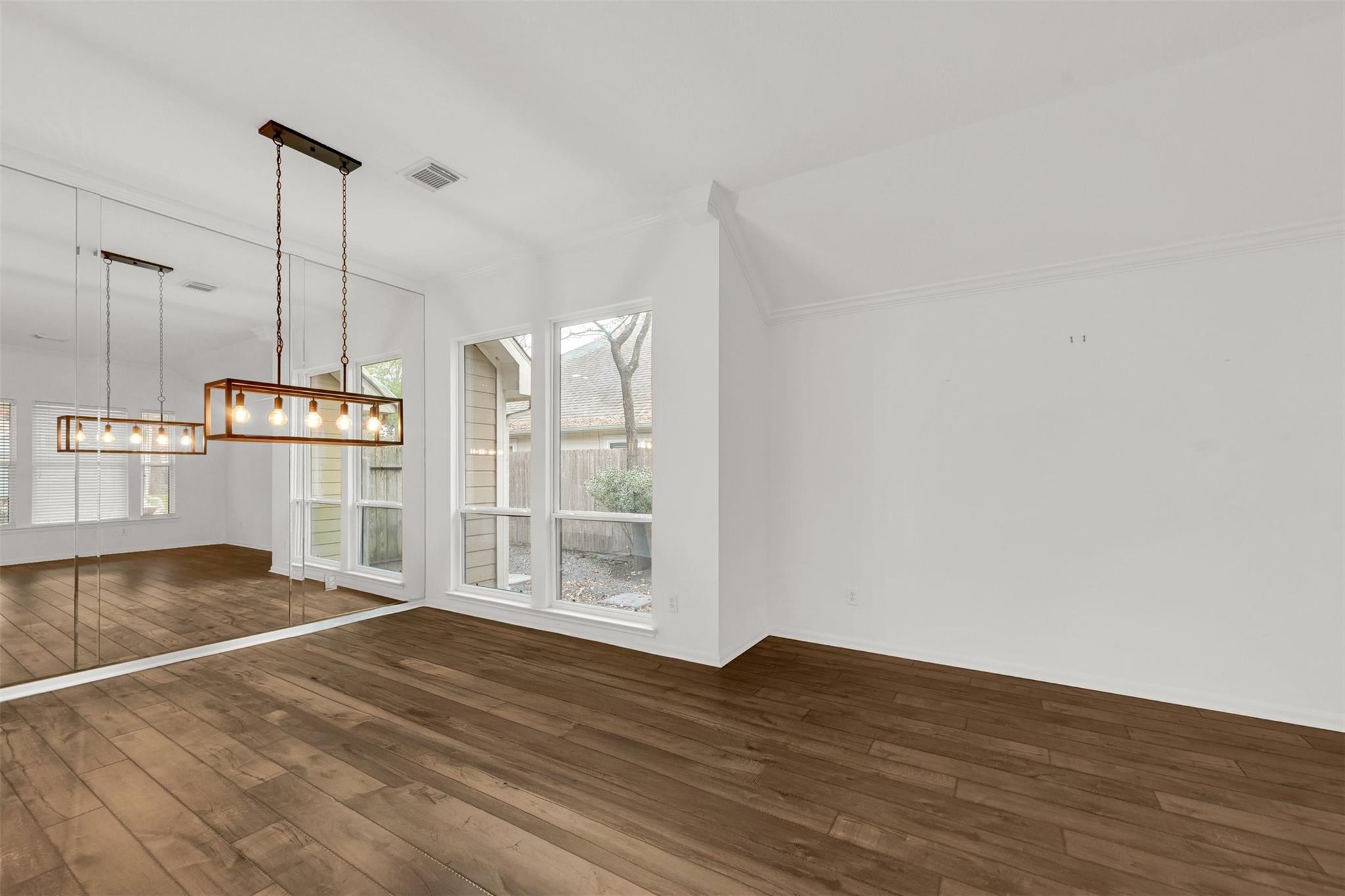 8031 Clarion Way, Houston, TX 77040 photo