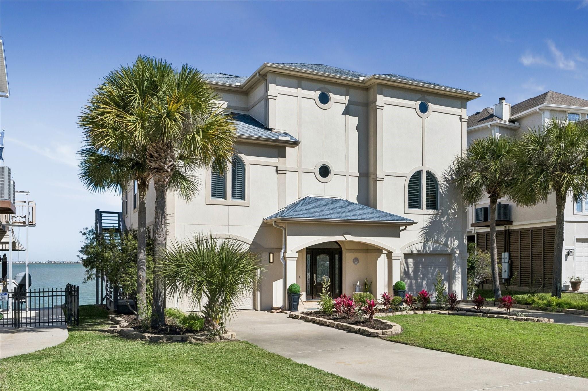 1554 Windsong Way, Tiki Island, TX 77554 photo