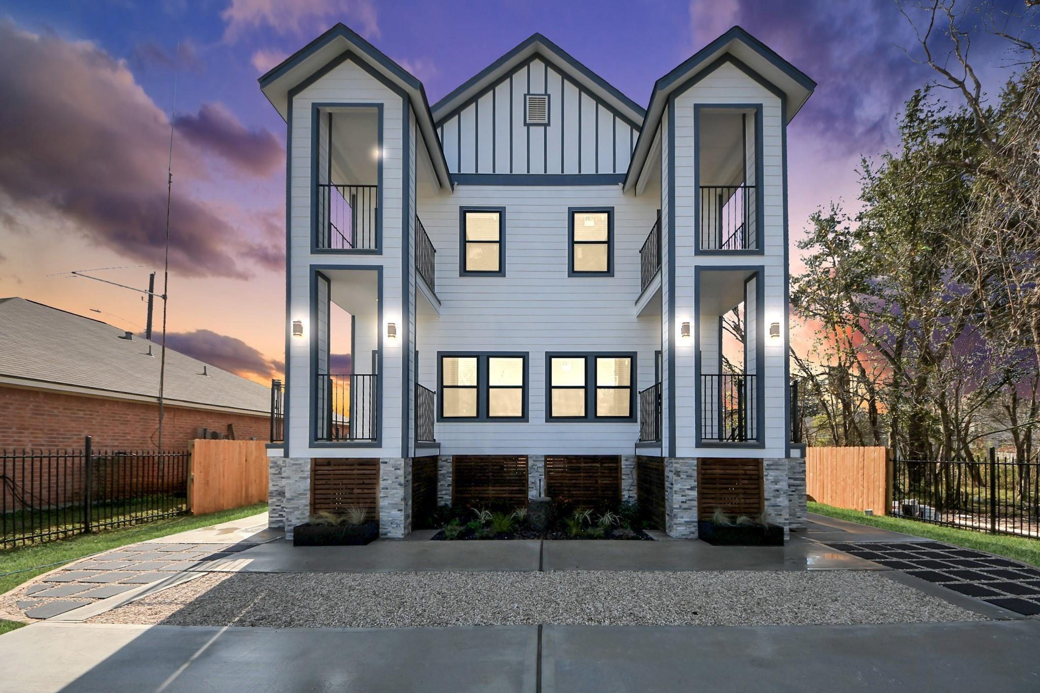 5226 Ricky St, Houston, TX 77033