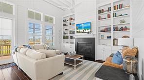 2614 E Seaside Dr, Galveston, TX 77550 photo