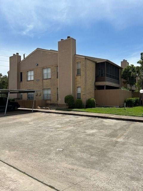 10555 Turtlewood Ct, Houston, TX 77072