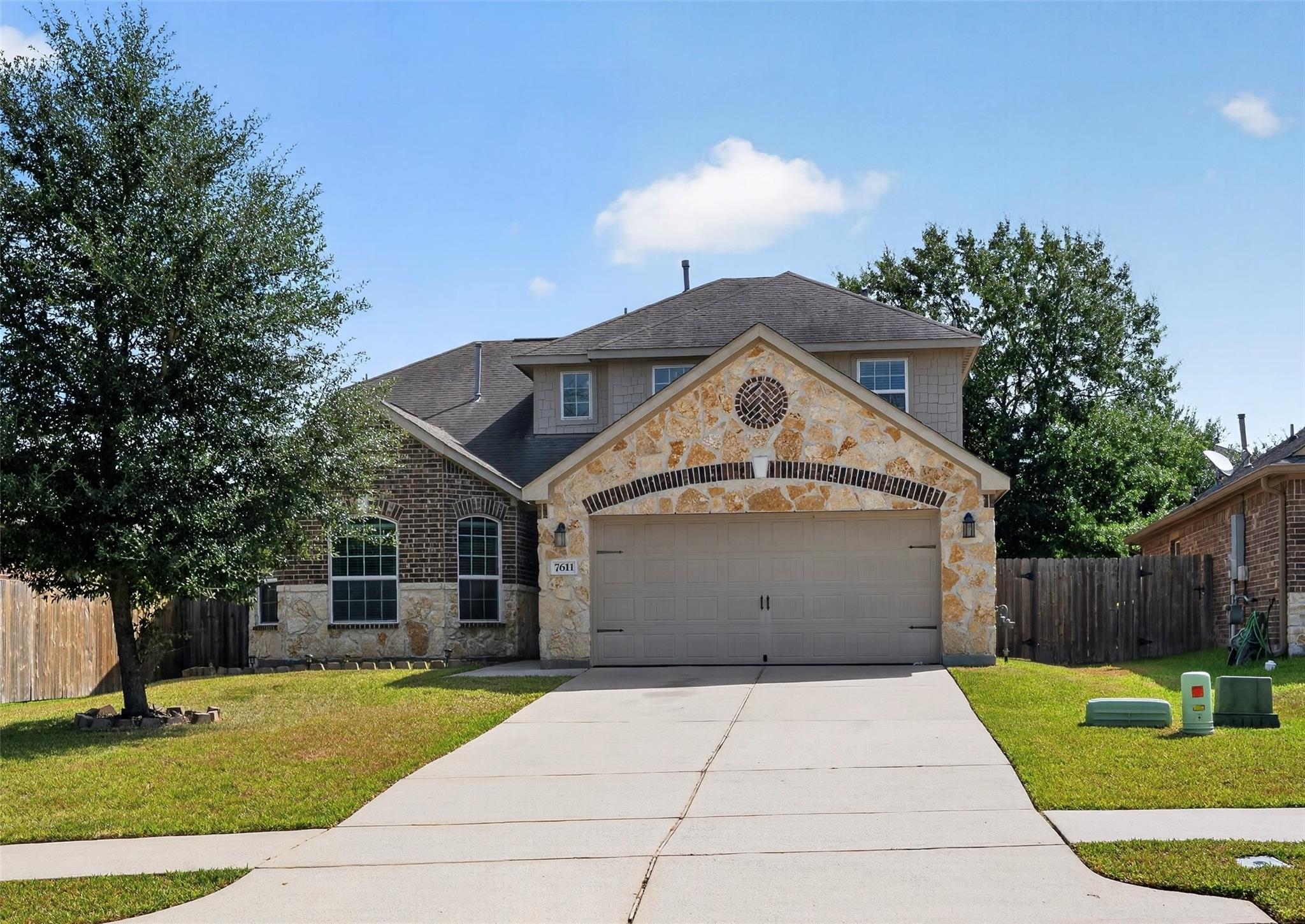 7611 Dragon Pearls Ln, Conroe, TX 77304 photo