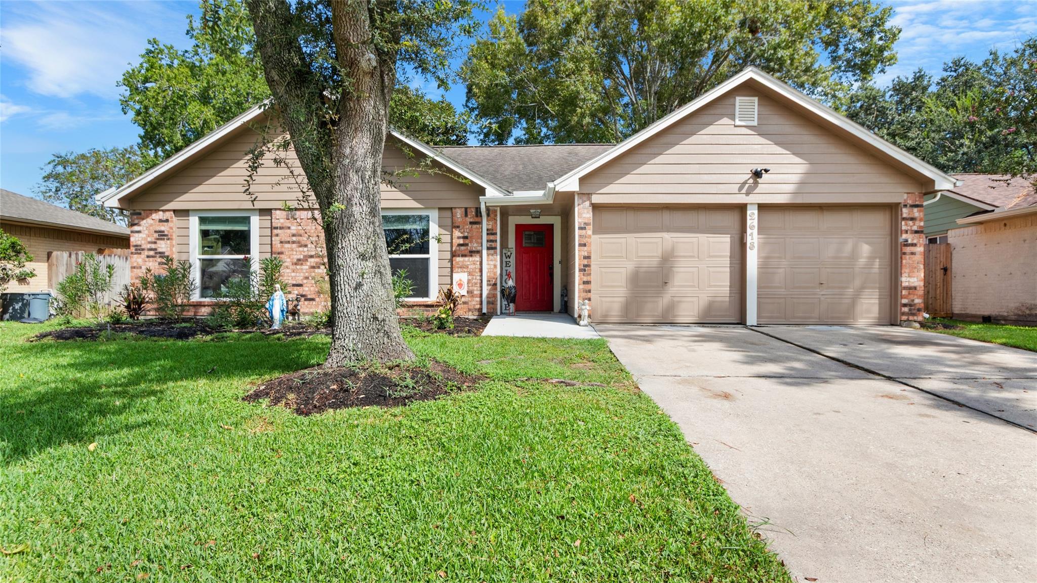 2618 Knoxville Dr, League City, TX 77573