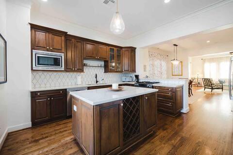 1616 Southmore Blvd, Houston, TX 77004