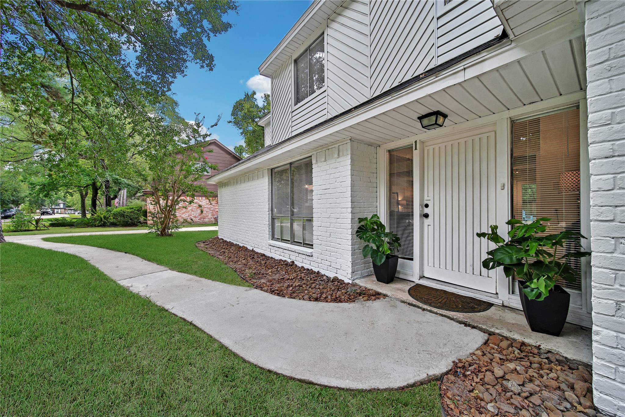 1 Marsh Millet Ct, The Woodlands, TX 77380 photo