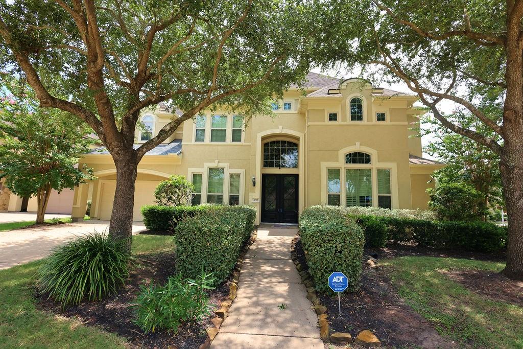 4715 Norsworthy Dr, Sugar Land, TX 77479