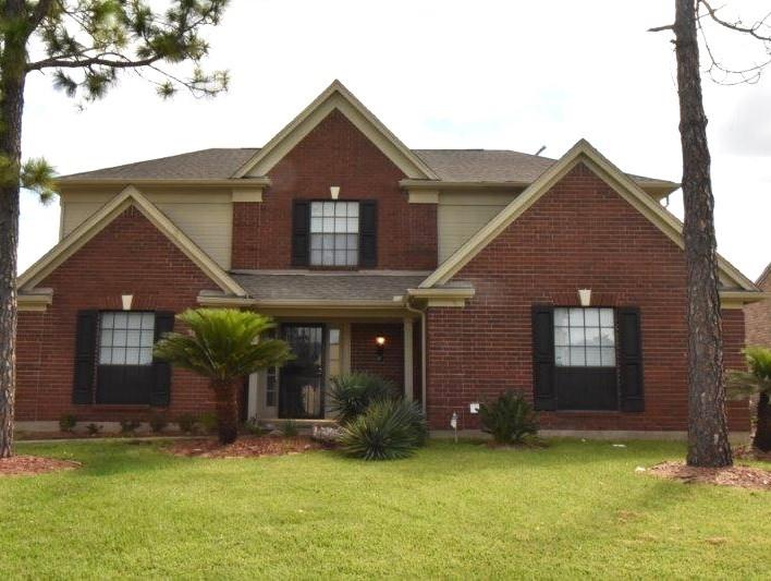9007 Woodleigh Dr, Houston, TX 77083