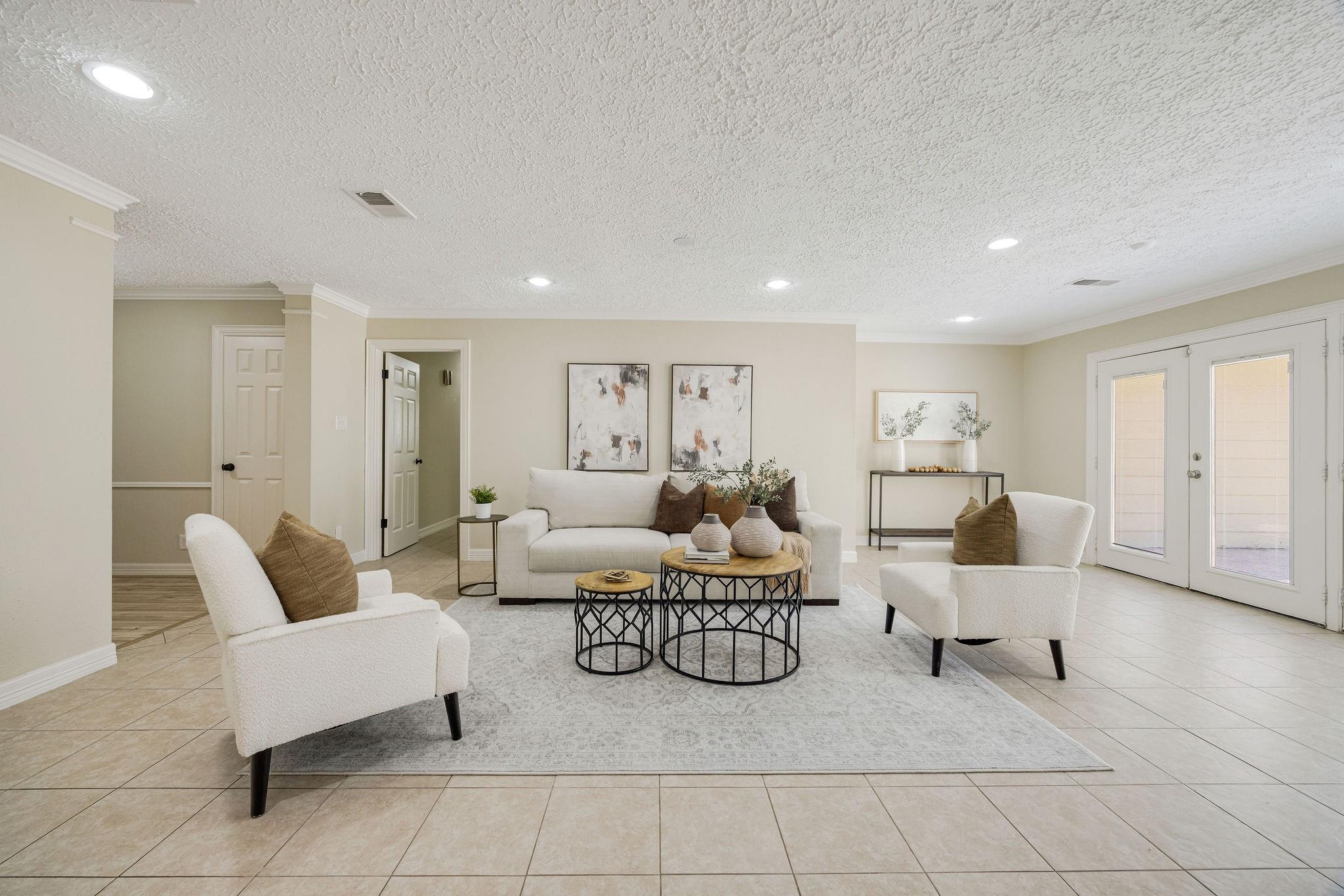 2811 Quincannon Ln, Houston, TX 77043 photo