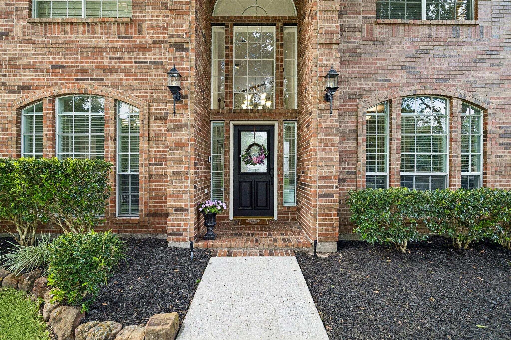 2214 Deer Cove Trl, Kingwood, TX 77339 photo