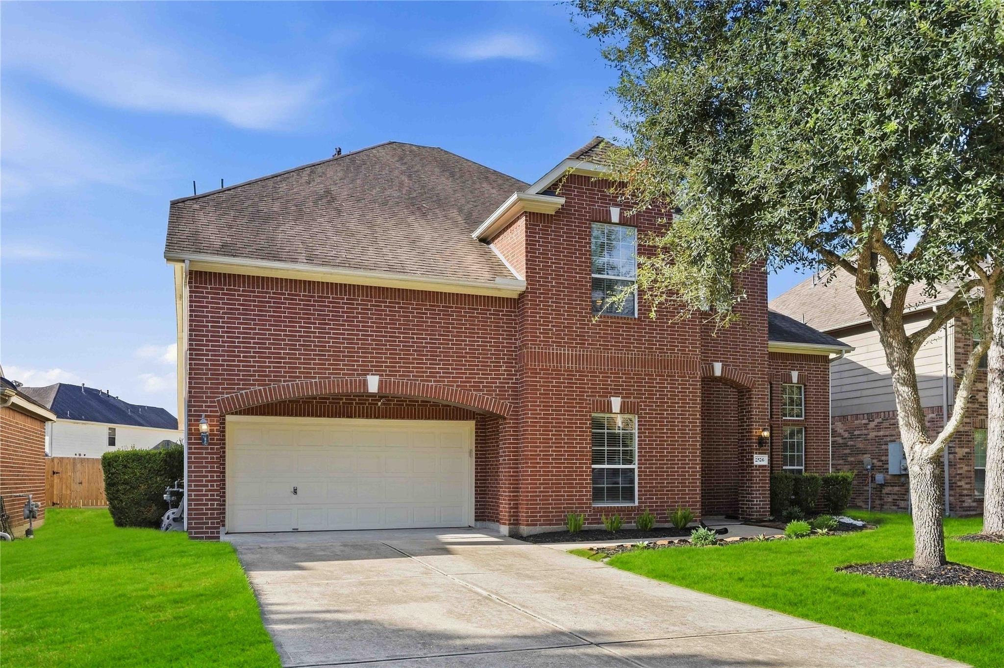 2526 Crystal Shore Dr, Rosharon, TX 77583 photo