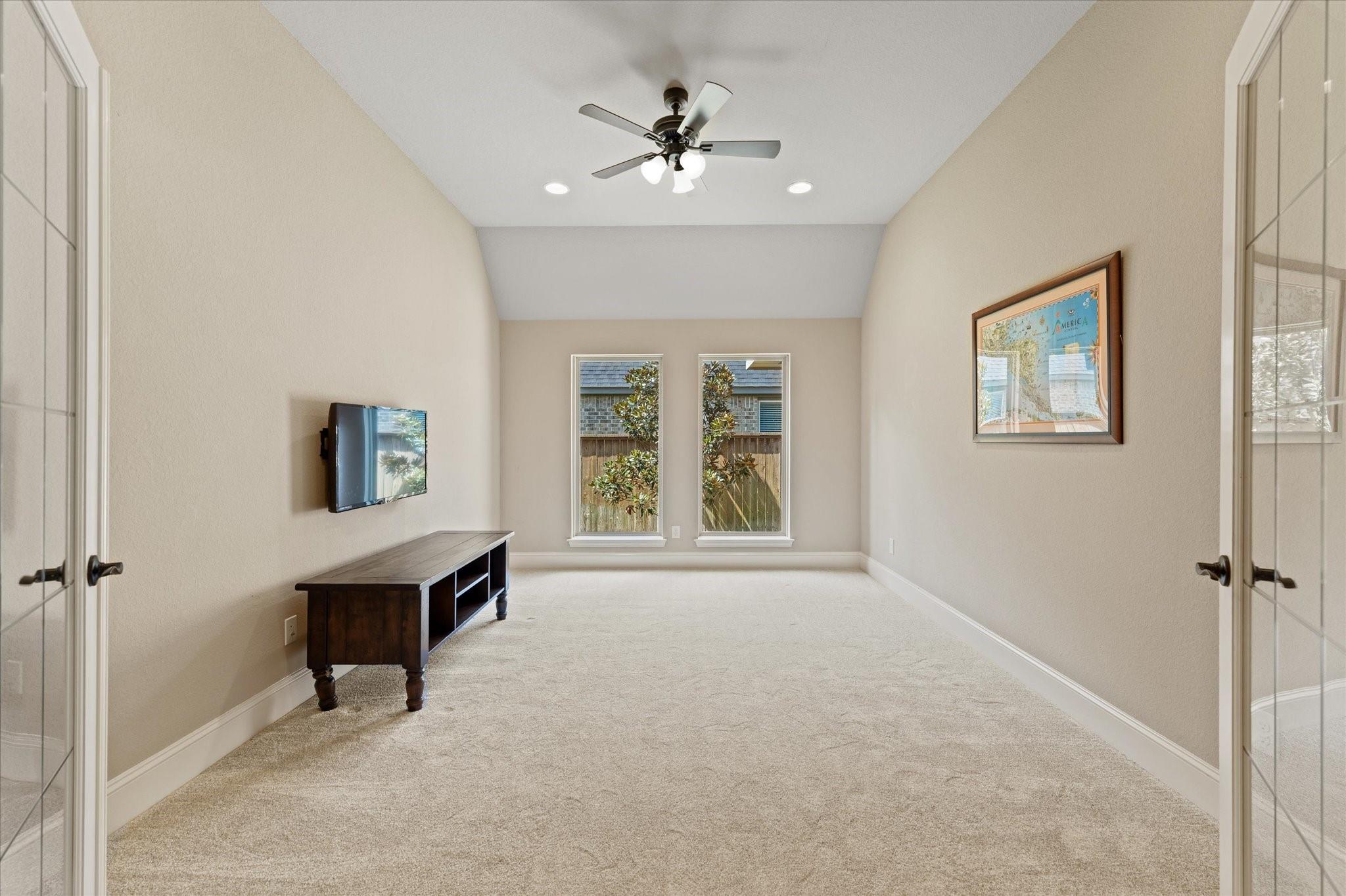 146 Diamond Back Ln, Montgomery, TX 77316 photo