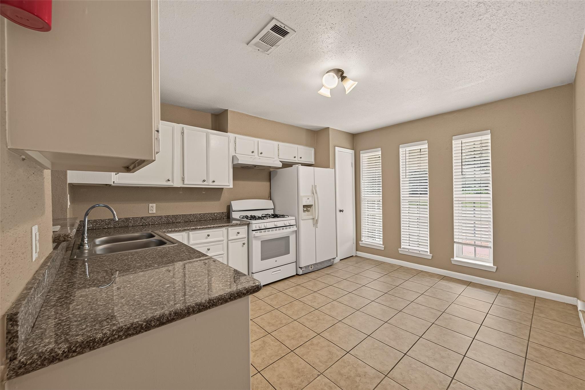 719 Kilpatrick St, Channelview, TX 77530 photo