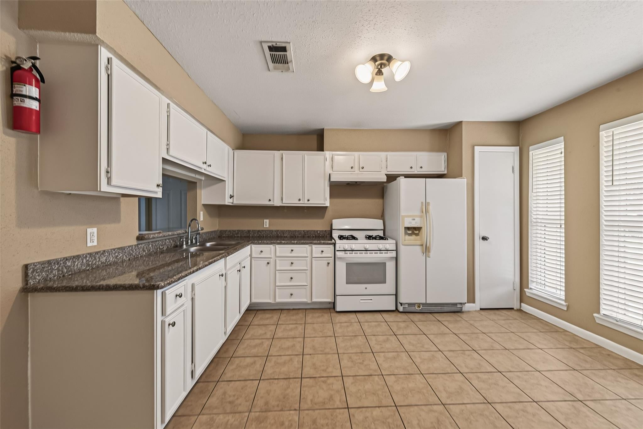 719 Kilpatrick St, Channelview, TX 77530 photo
