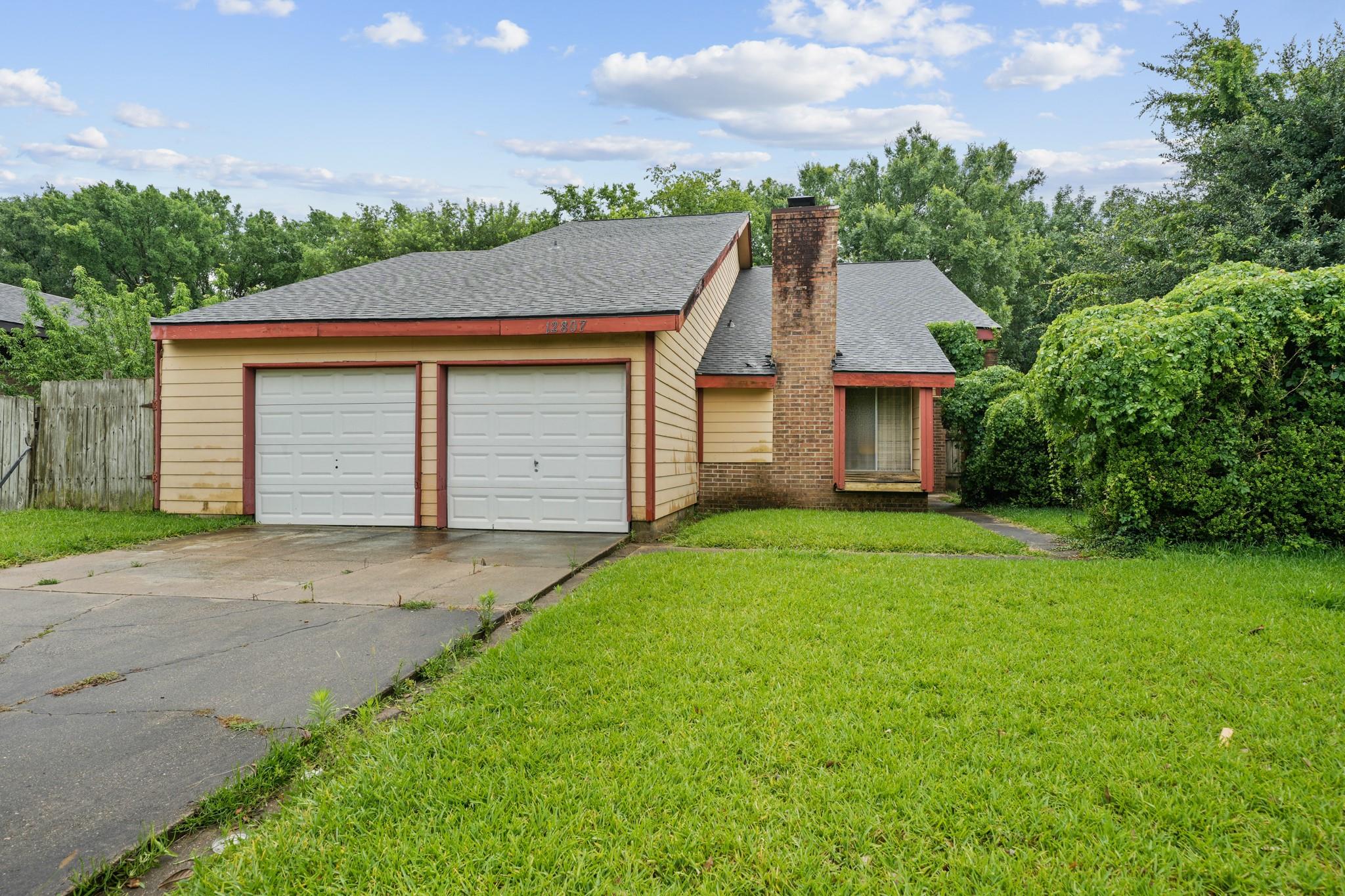 12807 Grand Cross Ln, Houston, TX 77072