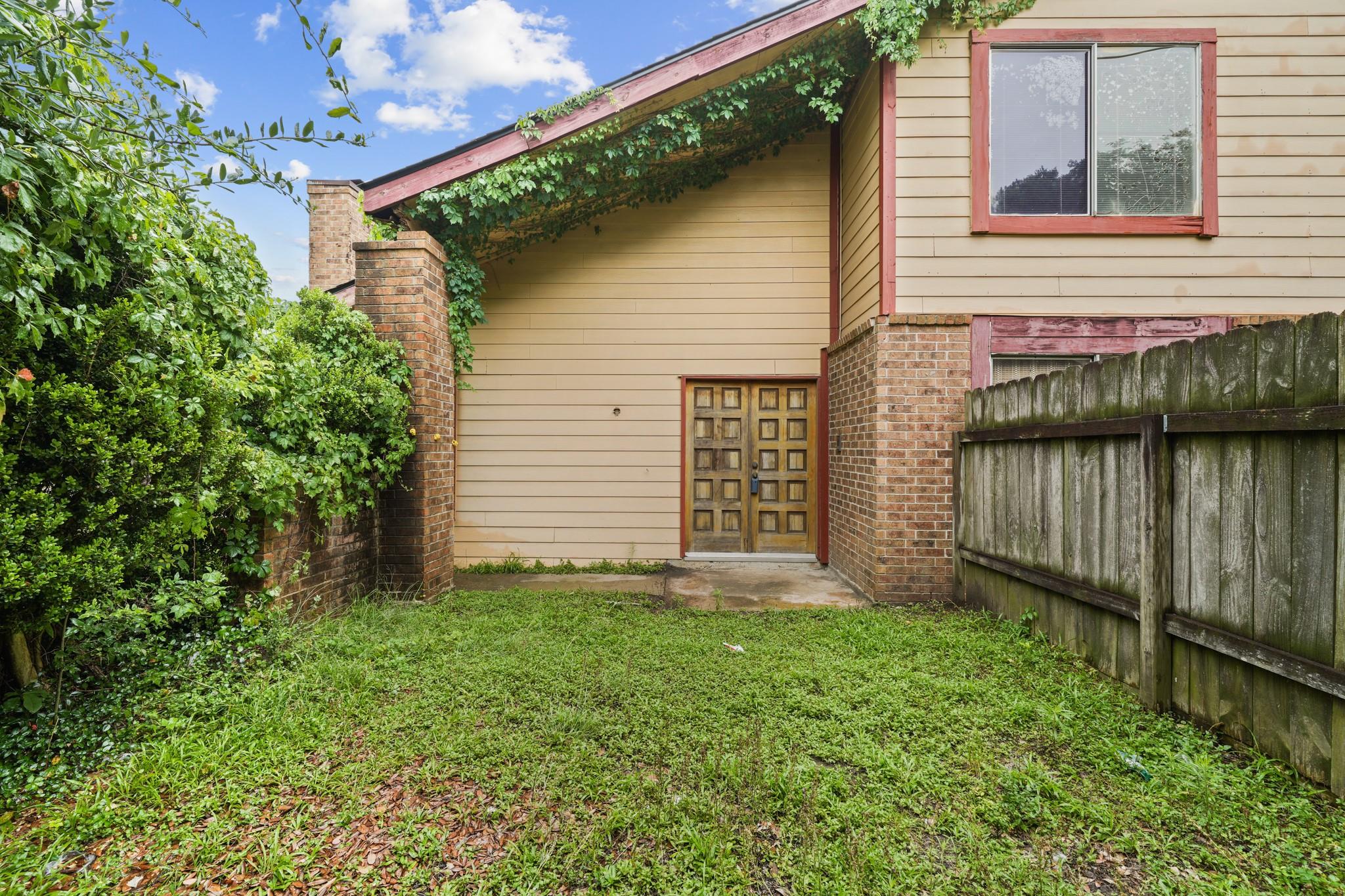 12807 Grand Cross Ln, Houston, TX 77072 photo