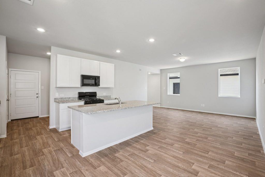 20938 Carob Tree Ln, Tomball, TX 77377 photo