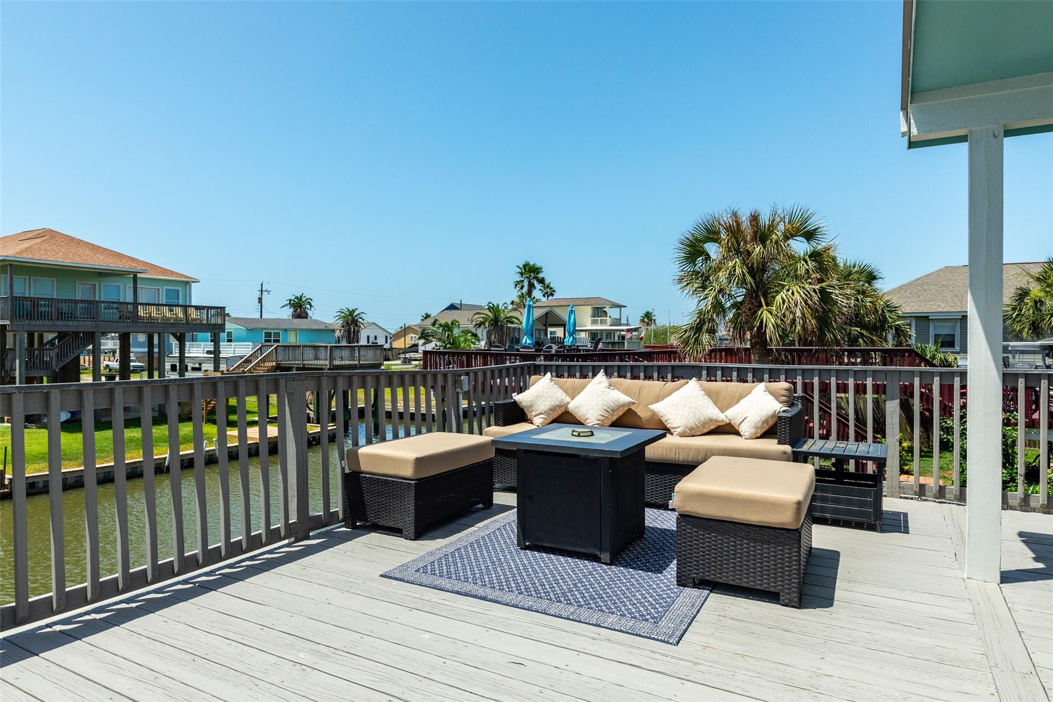 16519 Nassau Way, Jamaica Beach, TX 77554 photo