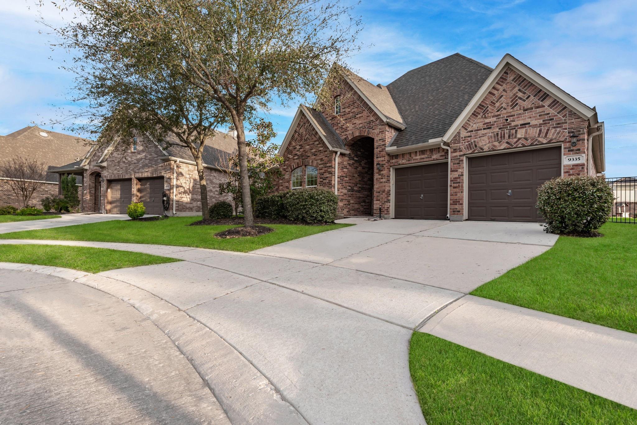 9335 Mystic Falls Ln, Humble, TX 77396 photo