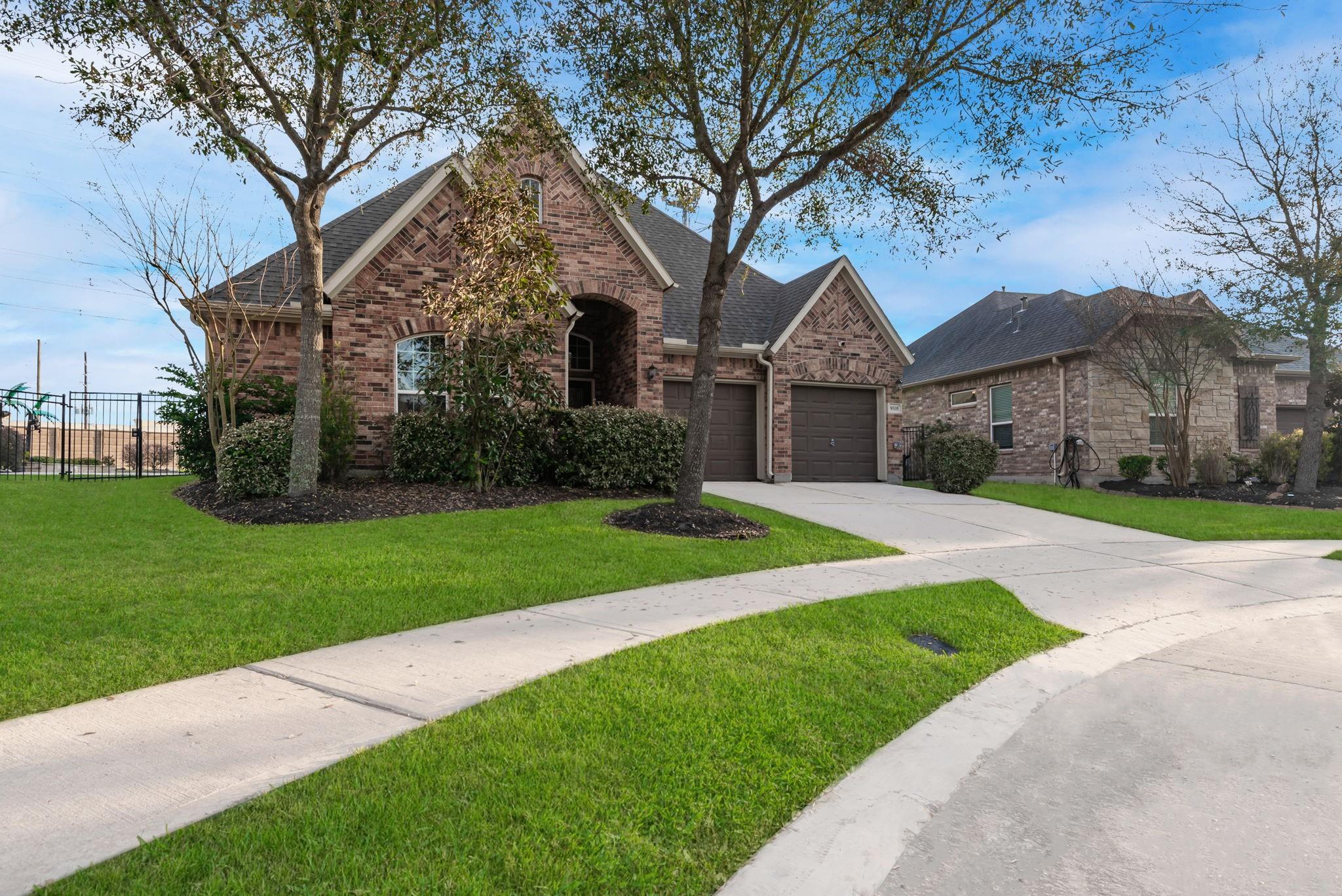 9335 Mystic Falls Ln, Humble, TX 77396 photo