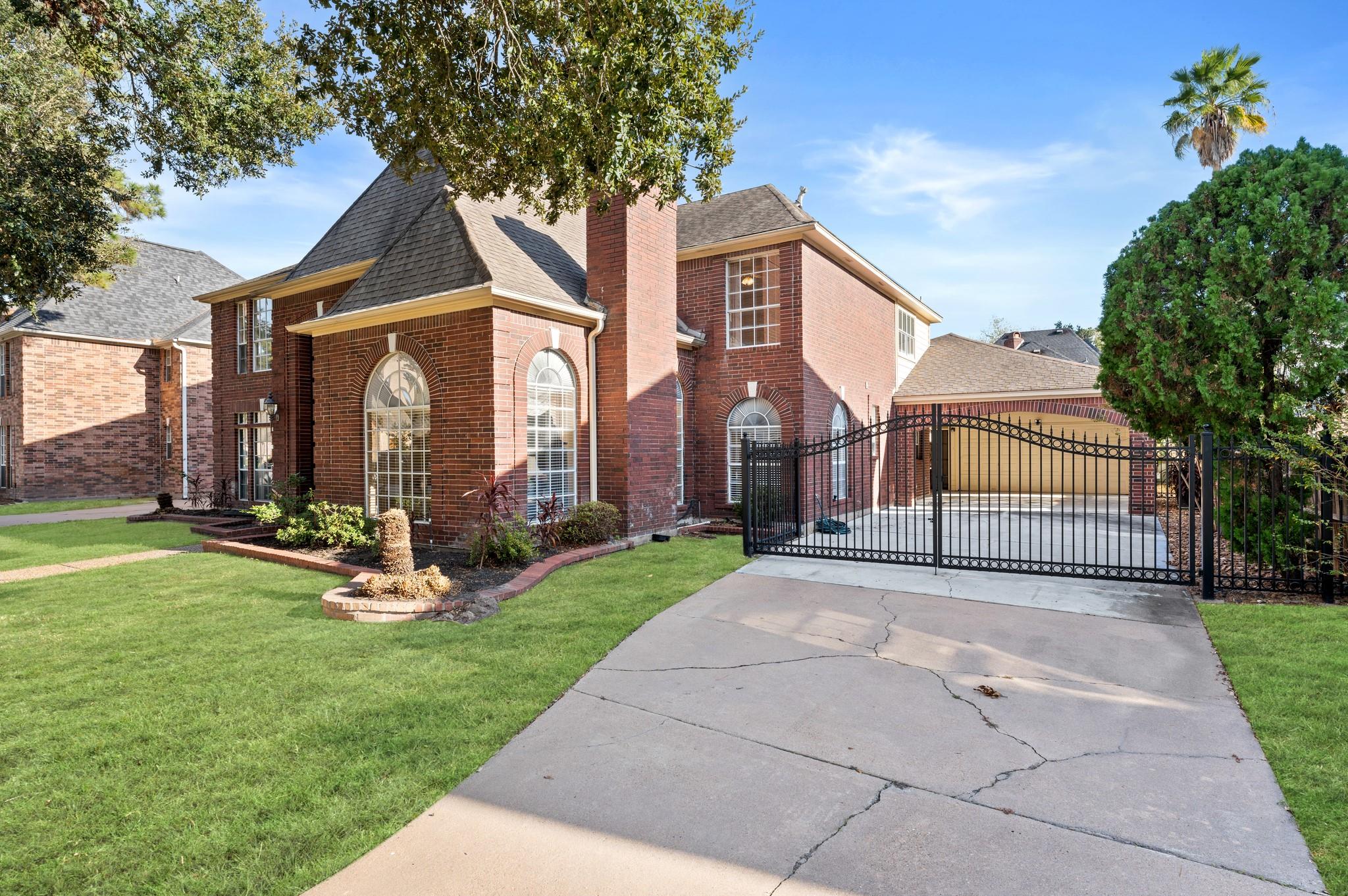 3303 Amber Forest Dr, Houston, TX 77068 photo