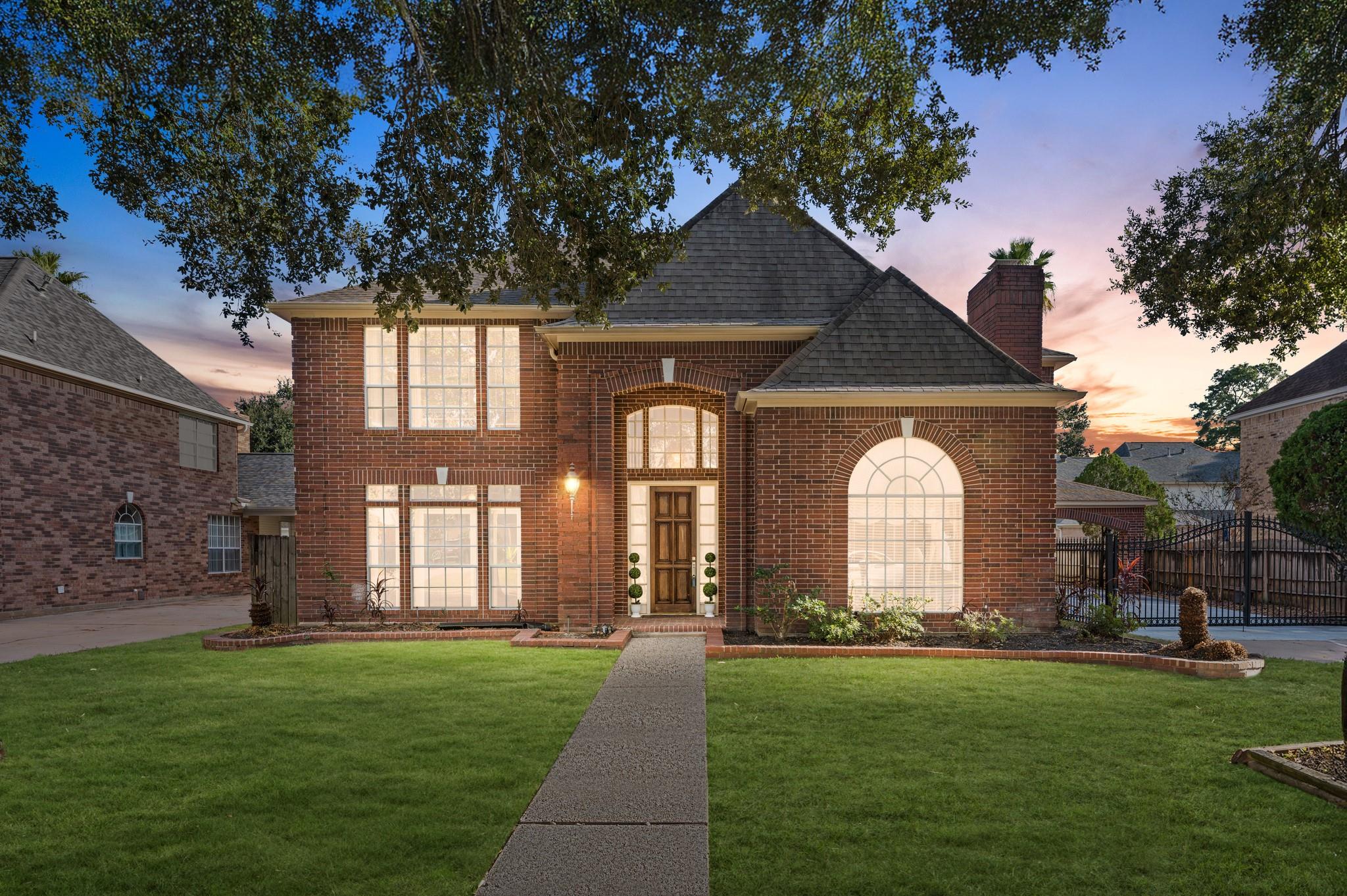3303 Amber Forest Dr, Houston, TX 77068