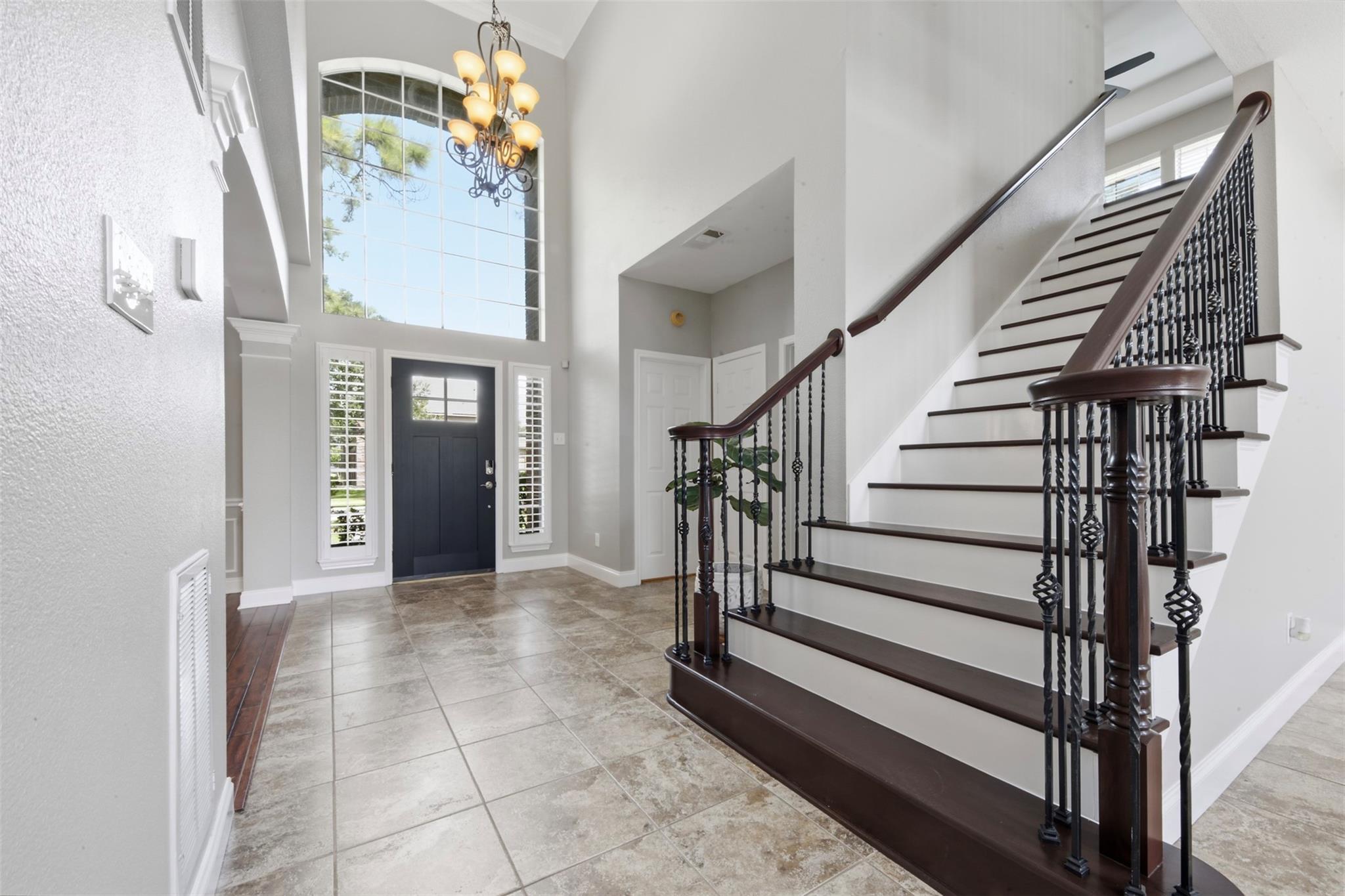 1305 Wilderness Pines Dr, Friendswood, TX 77546 photo