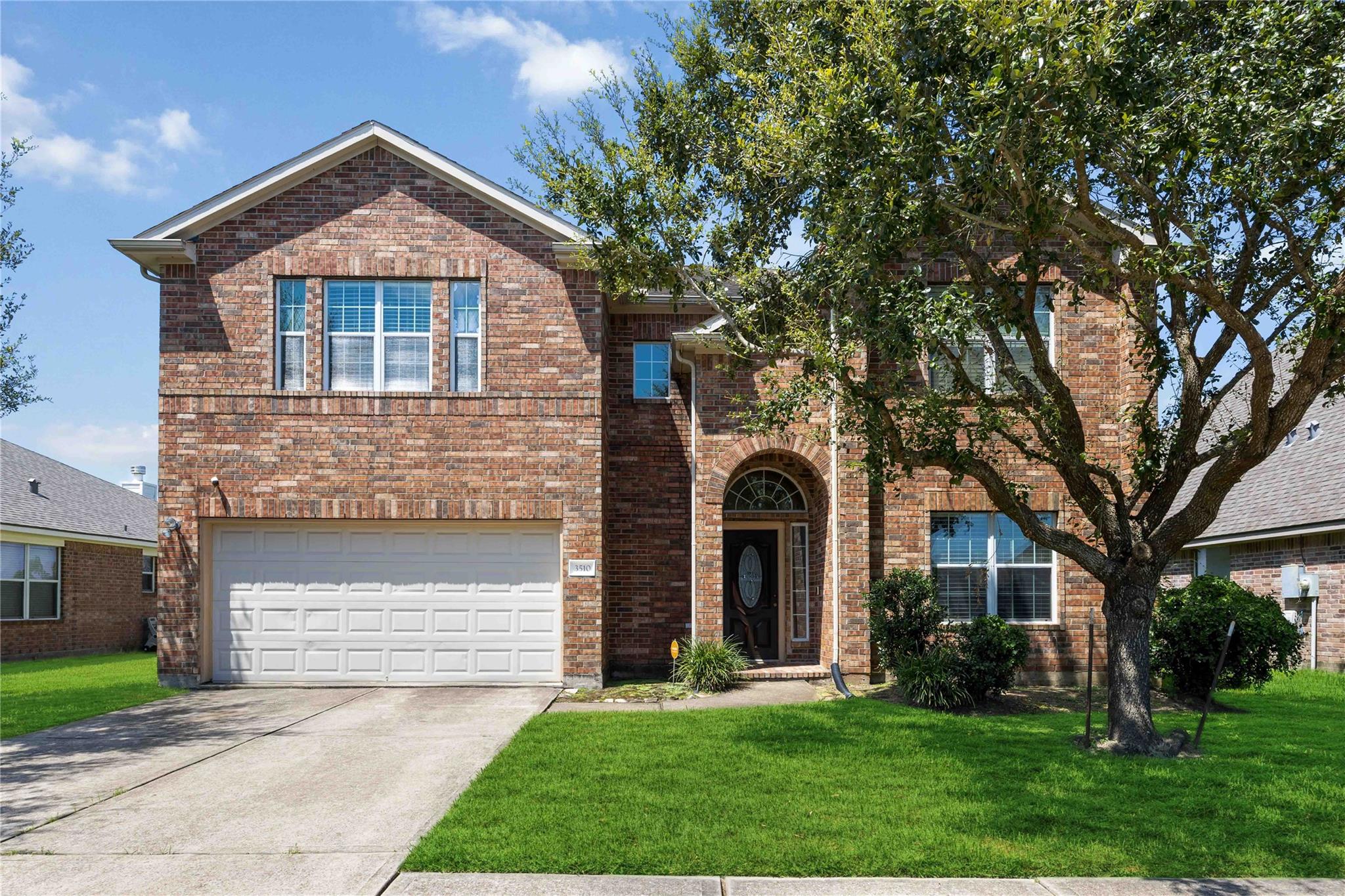 3510 Dorsey Ln, Pearland, TX 77584