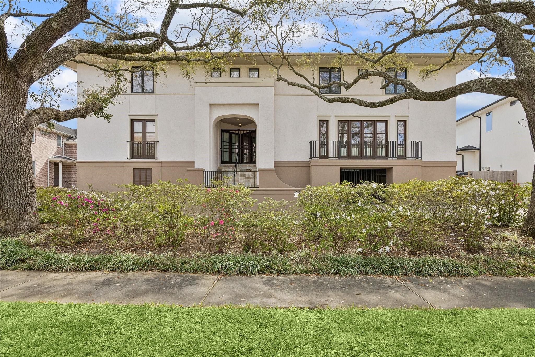 5027 Heatherglen Dr, Houston, TX 77096