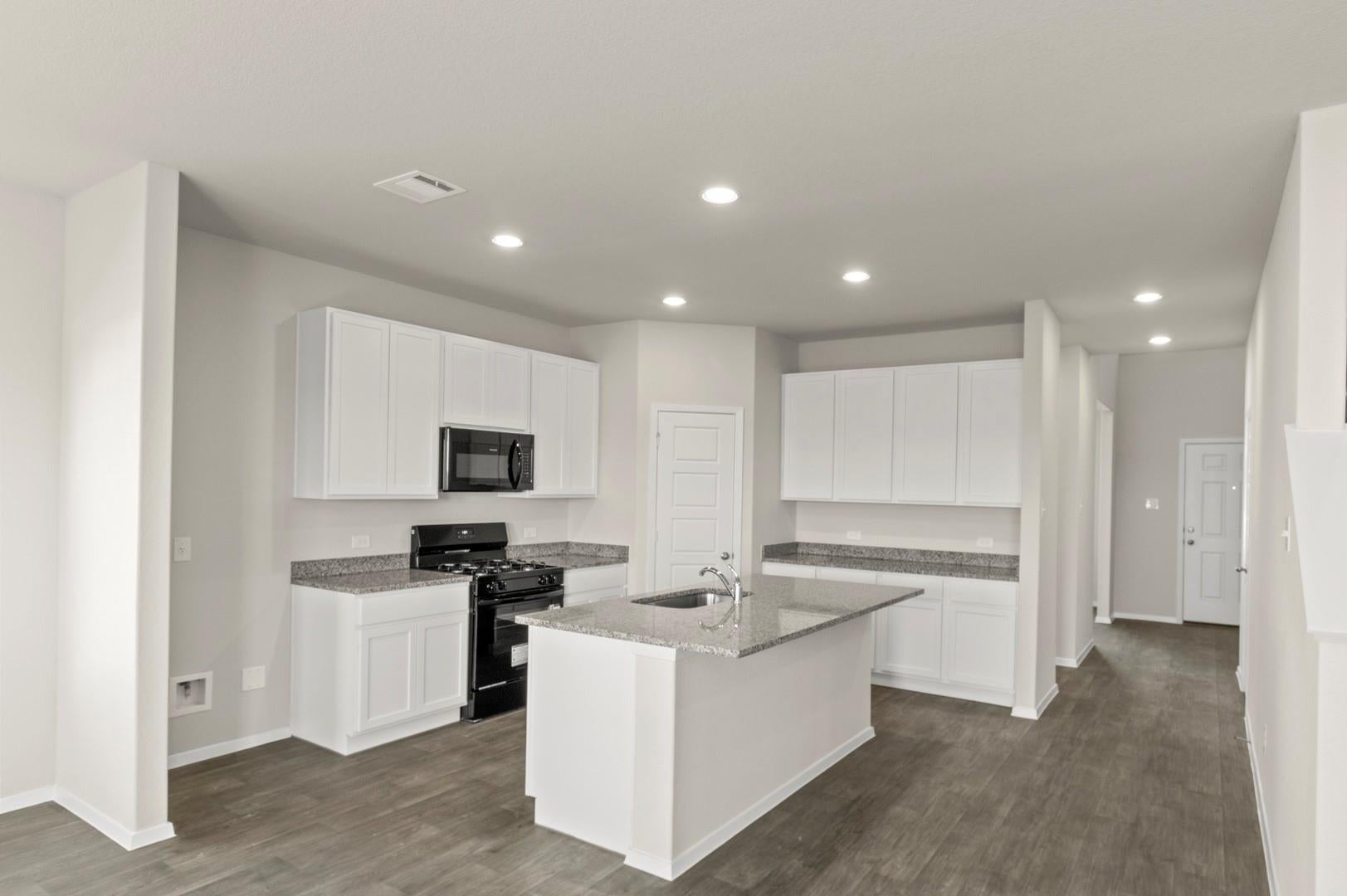 7982 Kastamonu St, Montgomery, TX 77316 photo